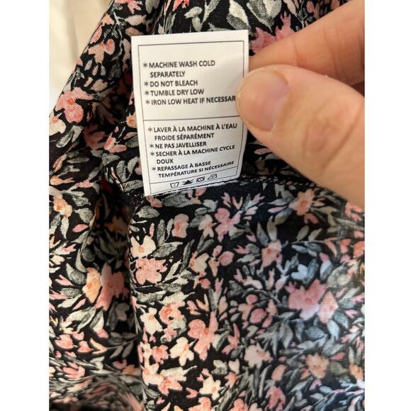 BB Dakota by Steve Madden Women's Size M Black Floral Ruffle Sleeve Blouse #0322 - Picture 8 of 13